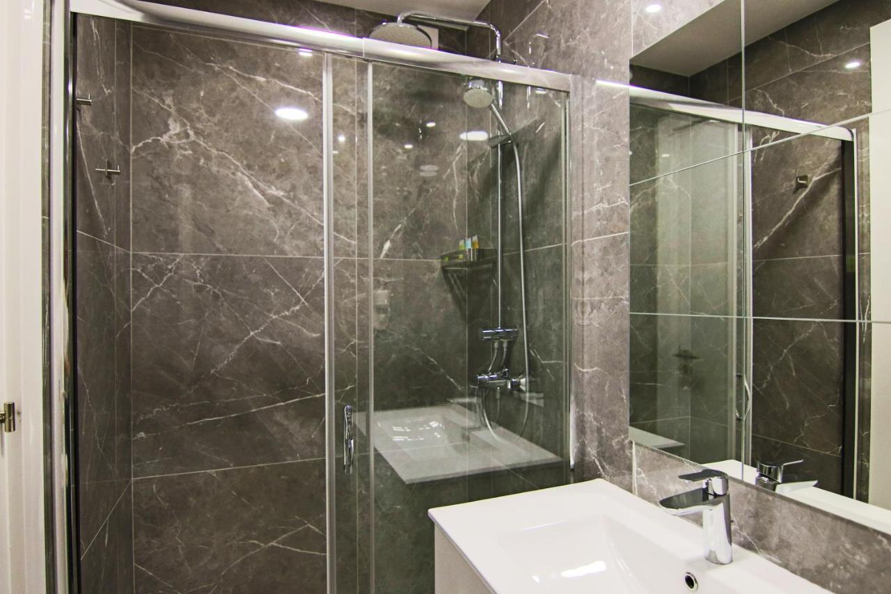 Phaedrus Living: Luxury Suite Nicosia 508 Nicósia Exterior foto